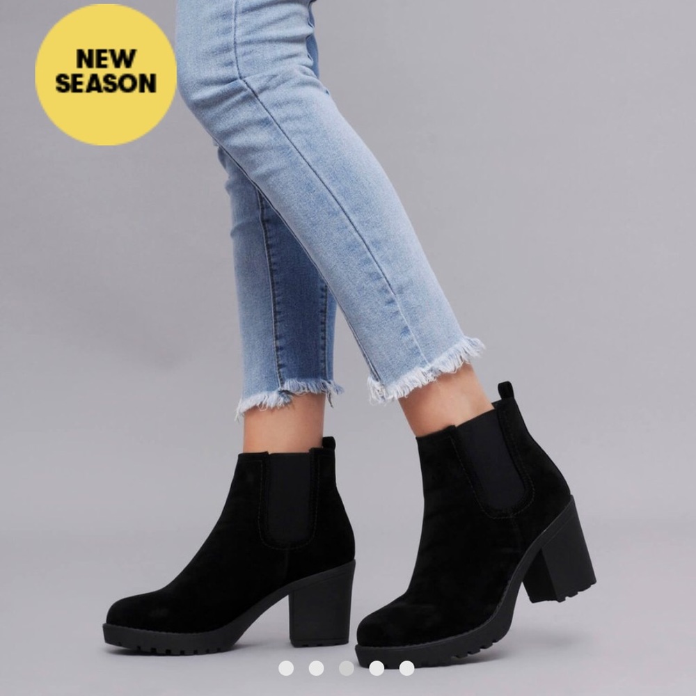 Brand new suede chelsea boots